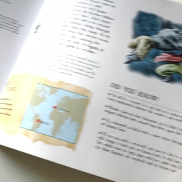 🛍️ 2 For $15 🛍️ Vampires, Werewolves and Zombies Book - Picture 8 of 11